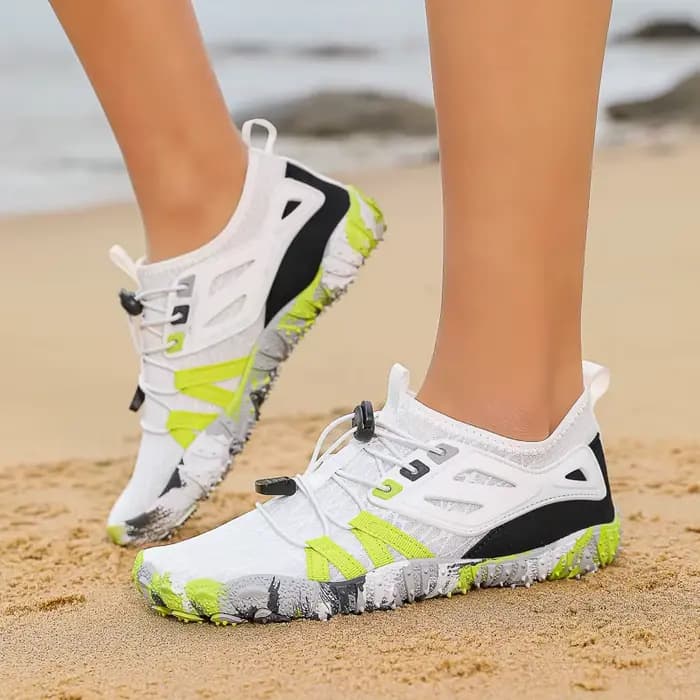 Chaussures d'eau pieds nus