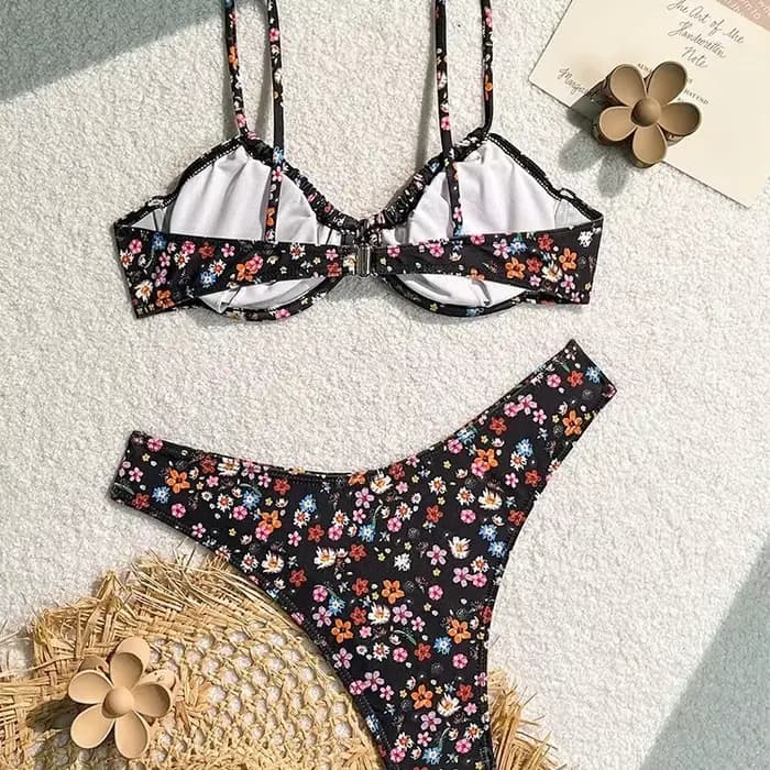 Maillot de bain deux pièces sexy pour femme, dos nu, motif floral, design évidé, bretelles croisées, tenue de plage tendance