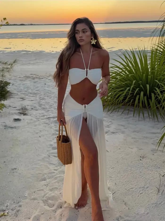 Ensemble Bikini 3 pièces à col licou avec jupe Maxi fendue transparente, robe de plage blanche Sexy, tenues de vacances, vêtements de fête à la piscine, K236