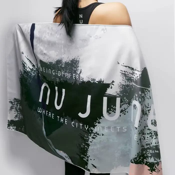 Aux- june-Serviette de Plage en Microcarence