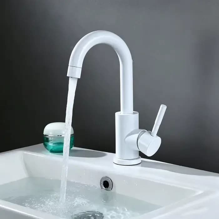 Robinets de lavabo de salle de bains, robinets d'évier noirs, mélangeur d'eau chaude et froide, grue blanche montée sur le pont 360 °   Robinets d'eau universels rotatifs