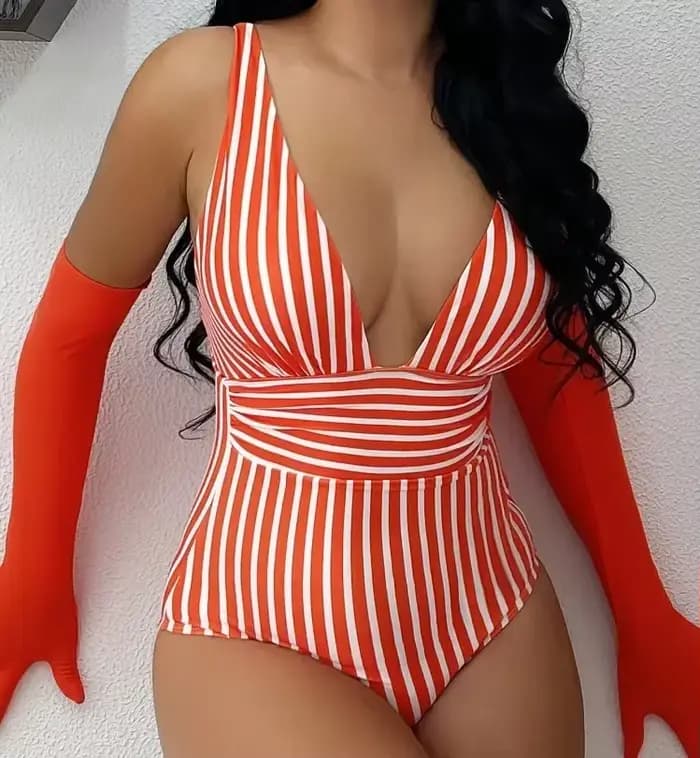 Maillot de bain une pièce rayé