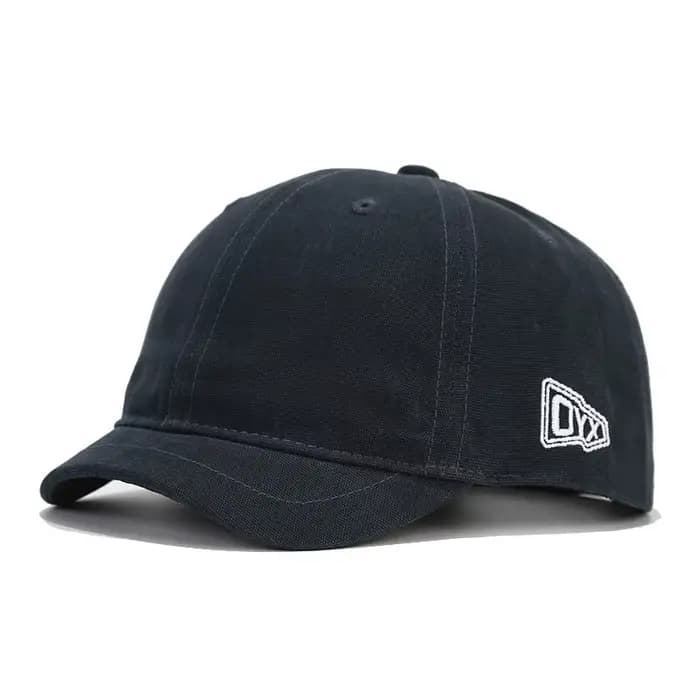Chapeau de baseball à bords courts, brodé avec des flèches en OYX, style mode et décontracté, idéal pour les activités en plein air.