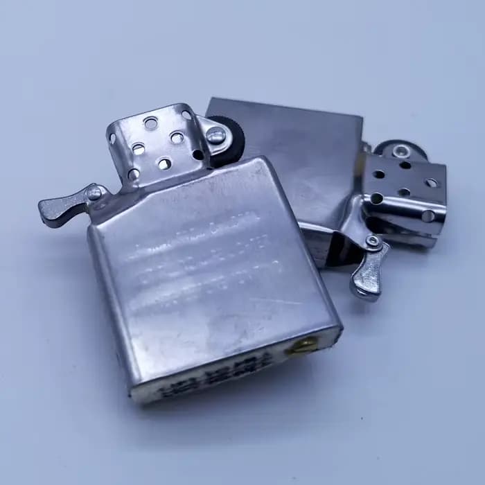 Nouveau mouvement universel pour accessoires de briquet à pétrole en métal, avec coton et plaque de combustion, compatible avec tous les types de briquets.