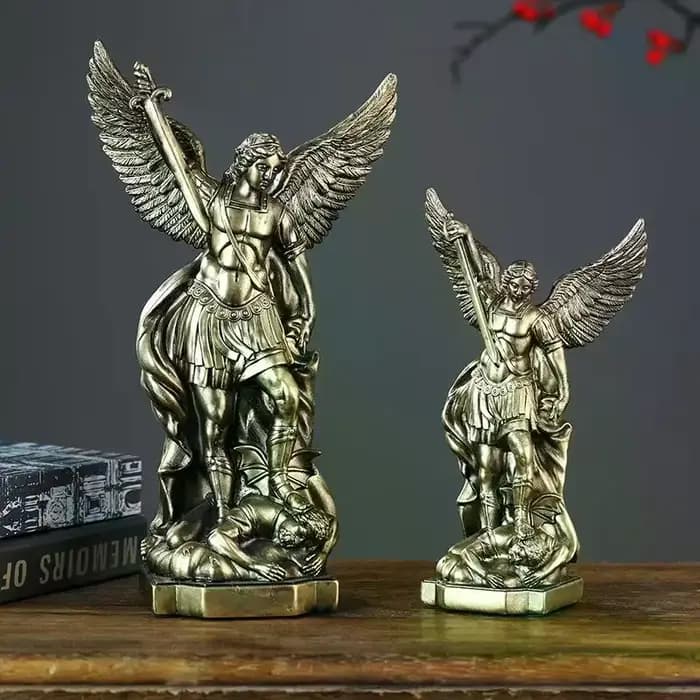 Statue de Saint-Michael pour la Protection de la maison, Sculpture de Saint catholique, idée cadeau chrétienne, décor en résine, figurine d'autel d'église, décoration de maison