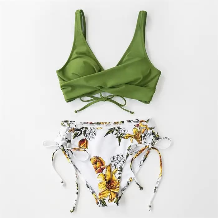 Maillot de bain bikini femme devant croisé à lacets
