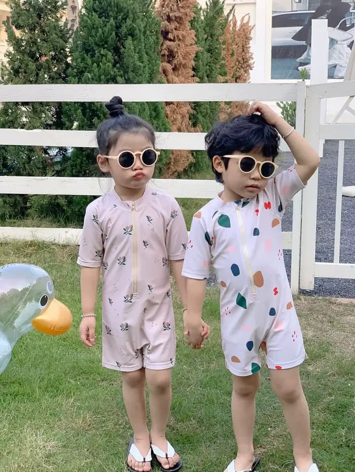 Maillot de bain une pièce imprimé pour garçon et fille