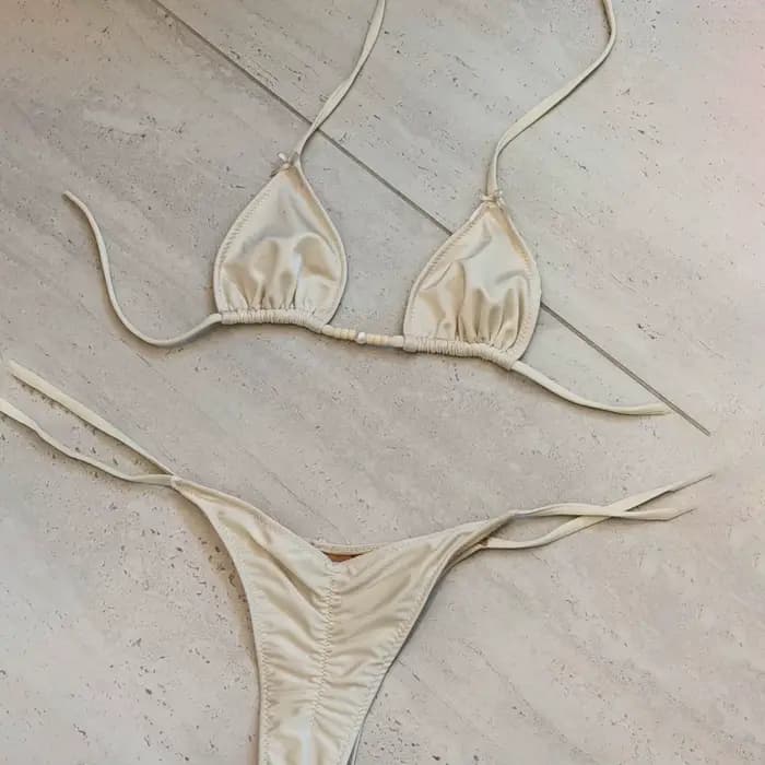 Micro Bikini 2026 Nouveaux Maillots de Bain Femme Sexy Brésilien Biquini Brillant Uni Tenue de Plage Push Up Maillot