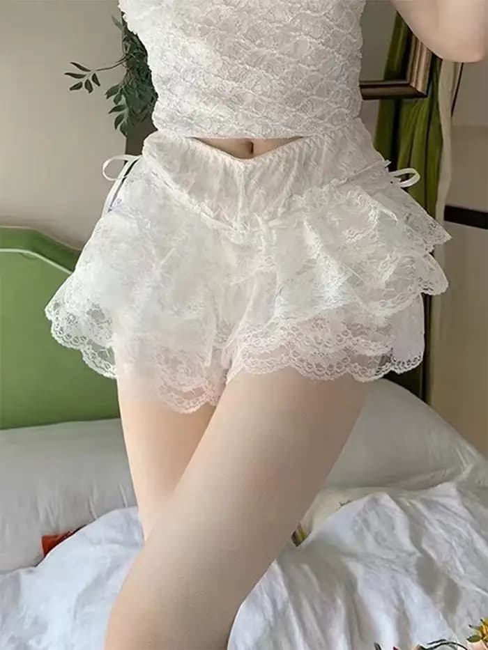 Short en dentelle à volants pour femmes, culotte bouffante Lolita Kawaii, caleçon superposé, pantalon Aliments mignon, short garçon