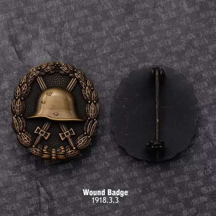 Réplique de casque en métal de la Médaille des Blessés de la Première Guerre mondiale - Article de collection militaire historique