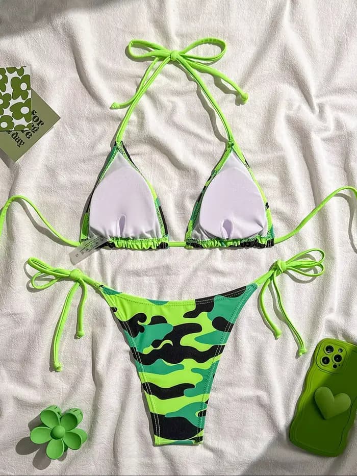 Sexy vert Camouflage imprimé Micro Bikini 2025 femmes licou Push Up cravate côté string maillot de bain brésilien plage maillot de bain maillots de bain