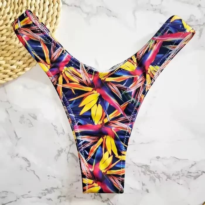 Sexy V Cheeky femmes Bikini string bas brésilien Semi maillots de bain