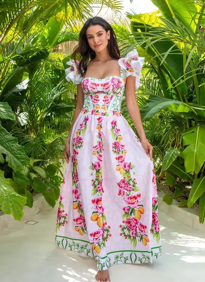 Maillot de bain et jupe à volants