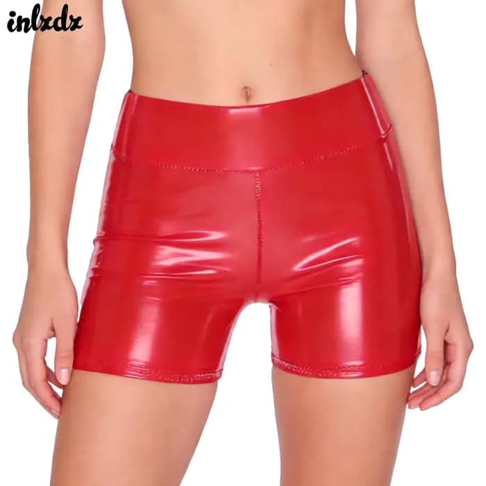 Shorts en PU effet mouillé pour femmes