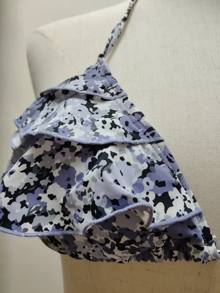 Ensemble de Bikini à volants imprimé Floral pour femmes, comprend un haut à volants à motifs floraux et une jupe courte à volants, ensemble de Bikini pour maillots de bain pour femmes