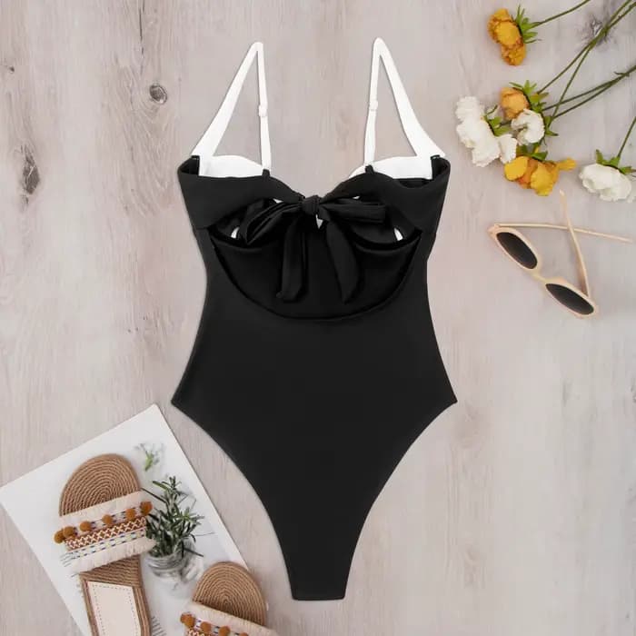 Maillot de bain une pièce sexy noir et blanc patchwork avec armatures
