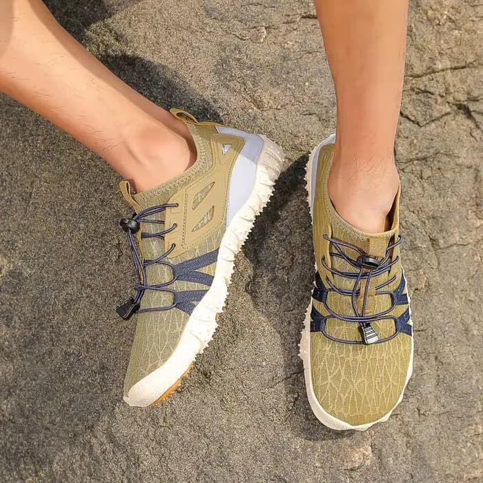 Chaussures d'eau pieds nus