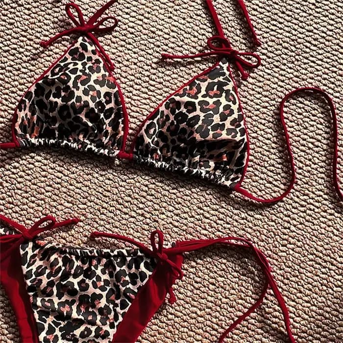 Maillot de bain léopard rouge