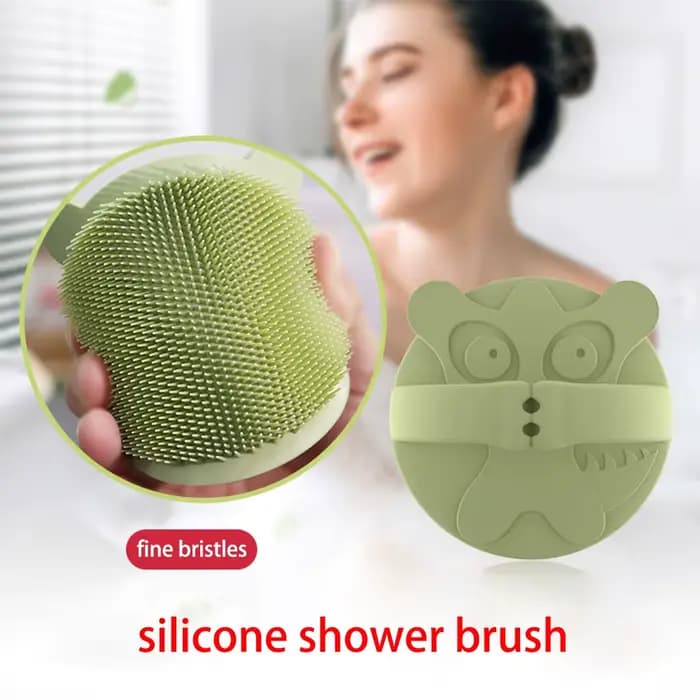 Brosse de bain pour bébé en silicone souple, nettoie en douceur les cheveux et le corps du bébé, sans BPA, un outil de bain sûr pour les nouveau-nés et les enfants.