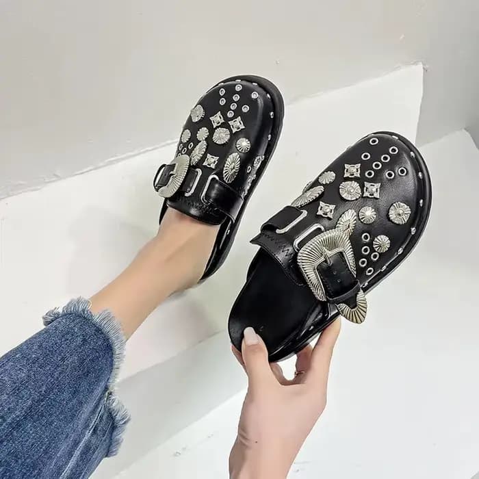 Mules d'été pour femmes, pantoufles à Rivets, Punk Rock, plate-forme en cuir, pantoufles créatives avec raccords en métal, chaussures de fête décontractées, diapositives d'extérieur