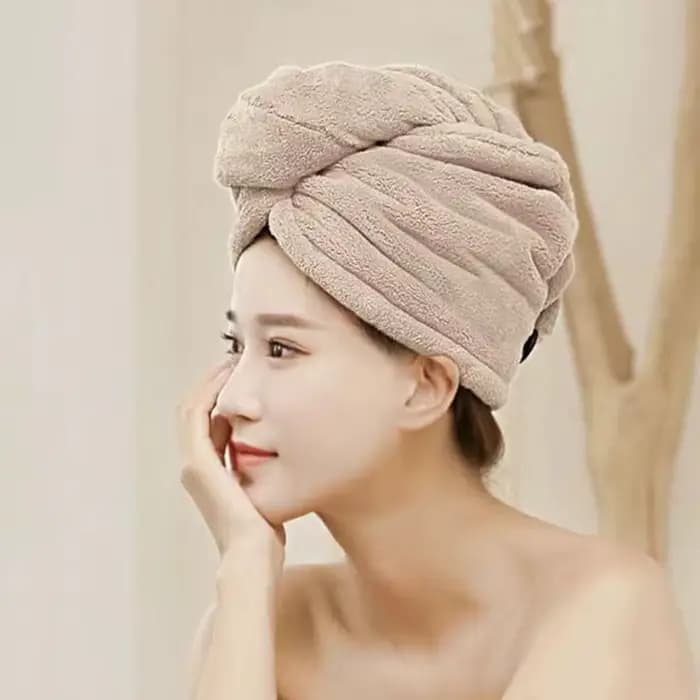 Femmes cheveux longs serviette
