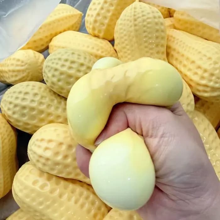 Jouet cacahuète croustillante virale : Jouet à presser réaliste en forme de nourriture, texture maltose à rebond lent, jouets sensoriels ASMR, jouet de bureau esthétique