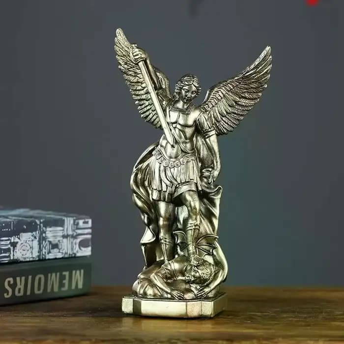 Statue de Saint-Michael pour la Protection de la maison, Sculpture de Saint catholique, idée cadeau chrétienne, décor en résine, figurine d'autel d'église, décoration de maison