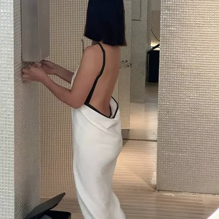 Nouvelle robe de bain pour femme, couleur unie, avec bretelles, serviette de bain portée à dos nu, respirante et absorbante, en pur coton