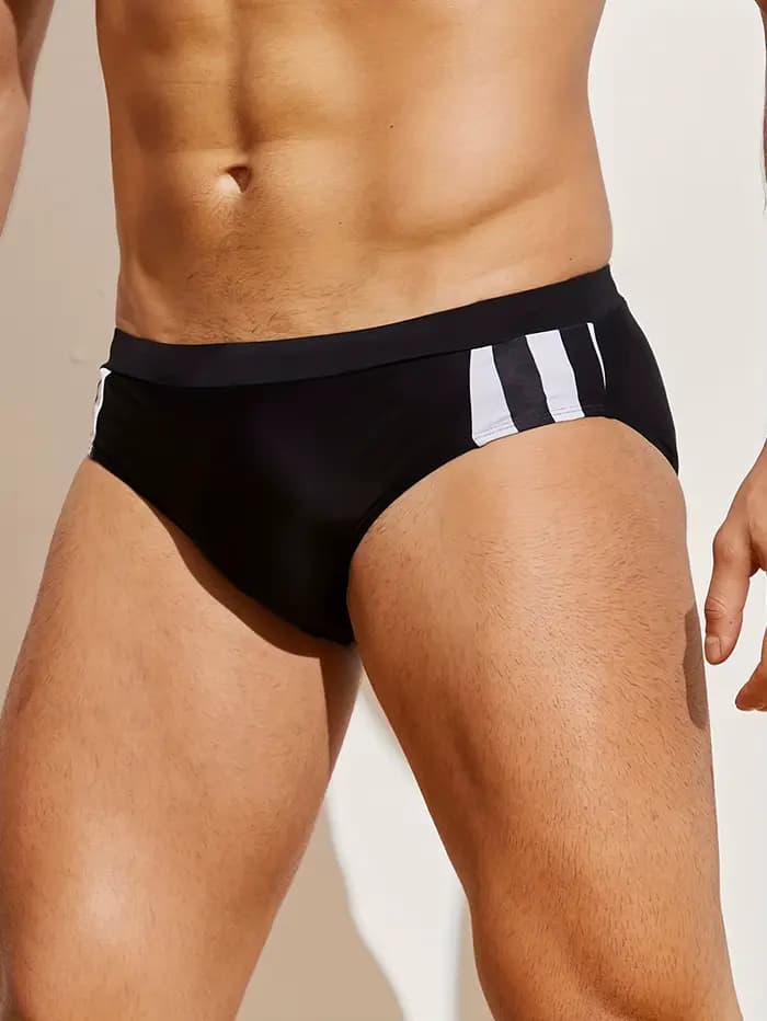 Maillots de bain triangulaires pour hommes