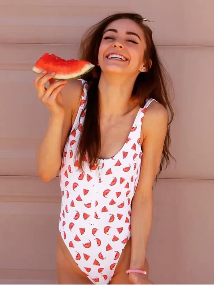 Maillot de bain une pièce avec fermeture éclair sur le devant, dos nu, Monokini, pour la plage, tendance, vêtements de plage, pour femmes, 2023
