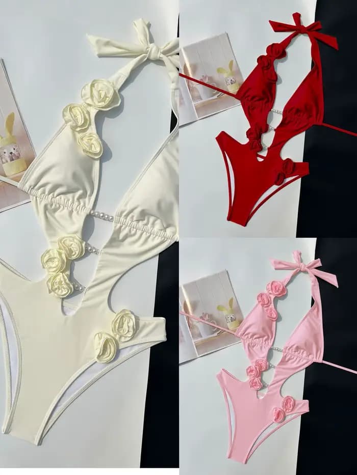 Maillot de bain une pièce halter à décolleté plongeant avec détails découpés fleur et perle