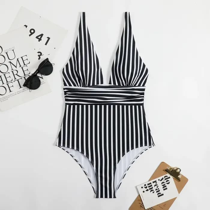 Maillot de bain une pièce rayé