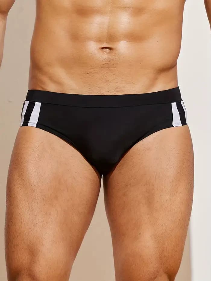 Maillots de bain triangulaires pour hommes