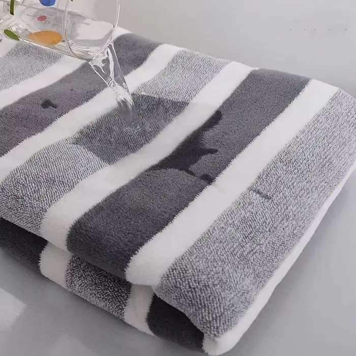 Serviette de bain épaisse, forte absorption d'eau et séchage rapide, ne perd pas ses poils, durable, ultra douce - Très adaptée aux familles et aux plages.
