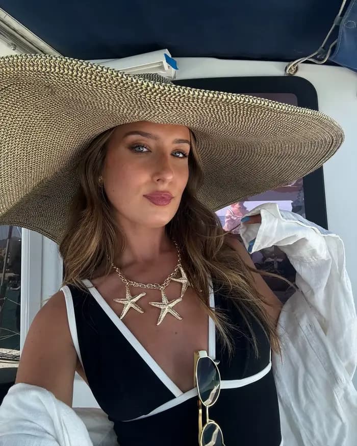Maillot de bain une pièce noir élégant
