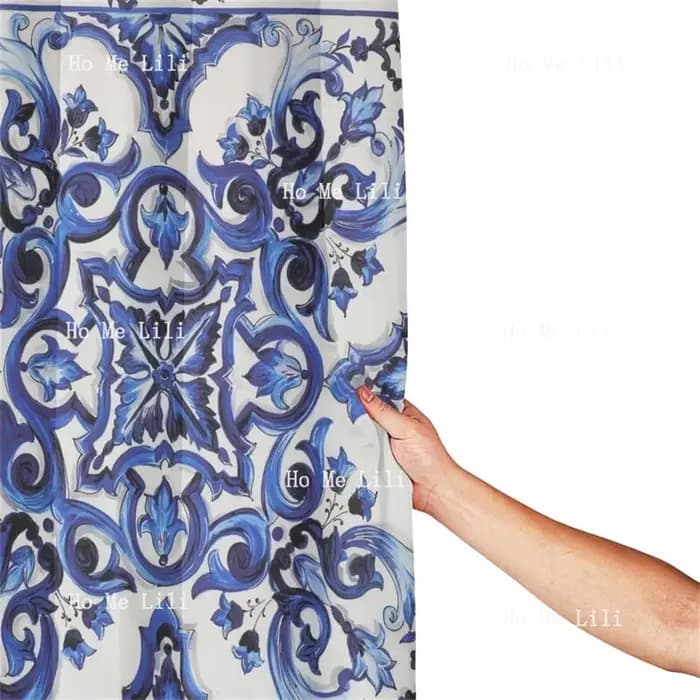 Rideau de douche en tissu à motif bleu marine et blanc, carreaux méditerranéens, décor de salle de bain