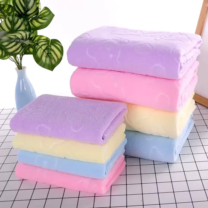 Une paire de serviettes de bain