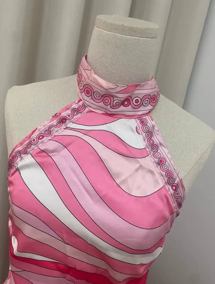 Maillot de bain en soie rose sans bretelles pour femme