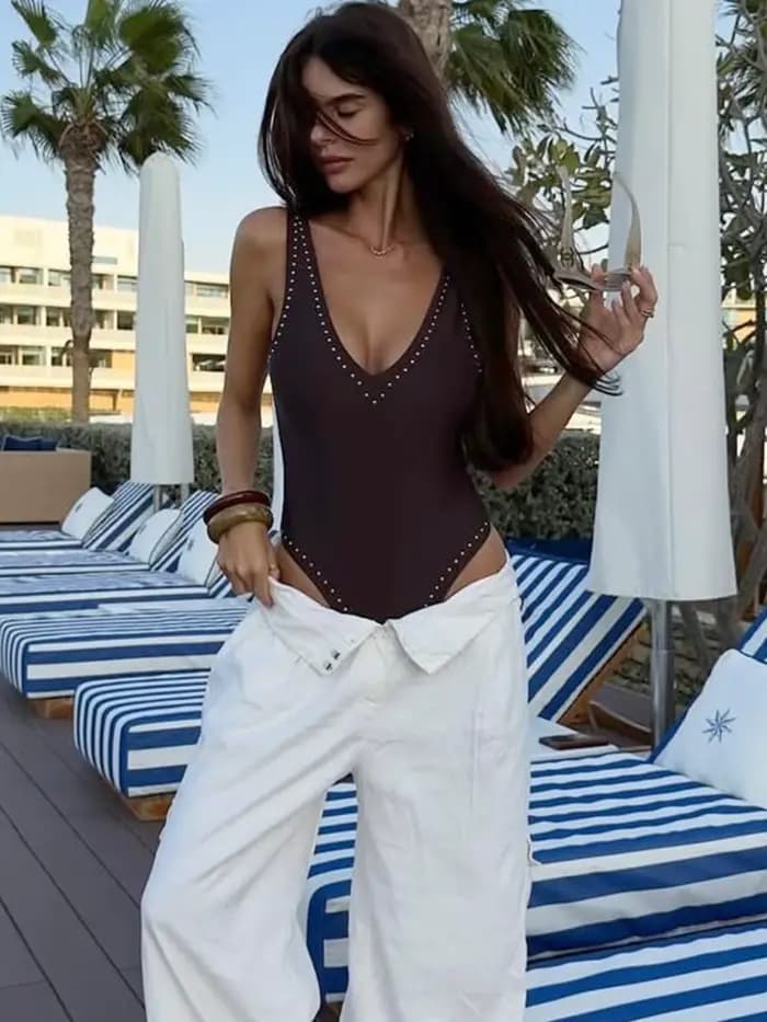 Maillot de bain une pièce noir pour femme
