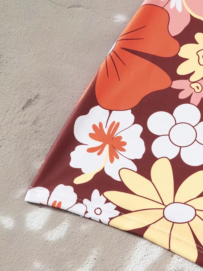 Maillot de bain une pièce pour femme avec un joli imprimé floral en orange