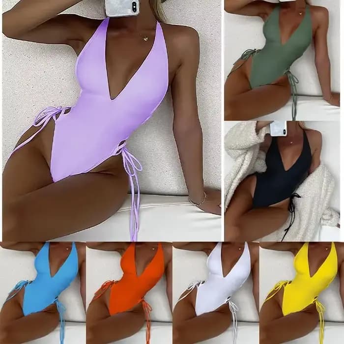 Maillot de bain une pièce plongeant