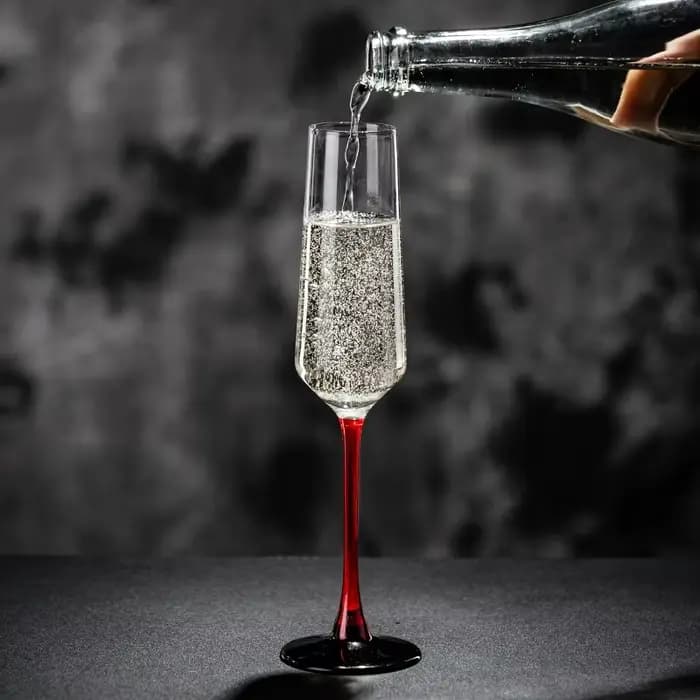 Verres à champagne de luxe légers de style français, gobelet en verre de grande valeur, verre à vin mousseux de Rotterdam, tige rouge, outils de fête standardisés