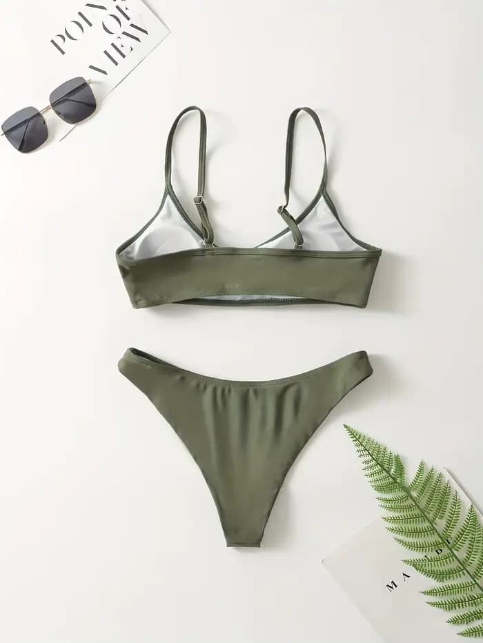 Bikini soutien-gorge de couleur unie à la mode pour femmes adultes - bretelles réglables, adapté aux maillots de bain coupe slim pour les vacances à la plage