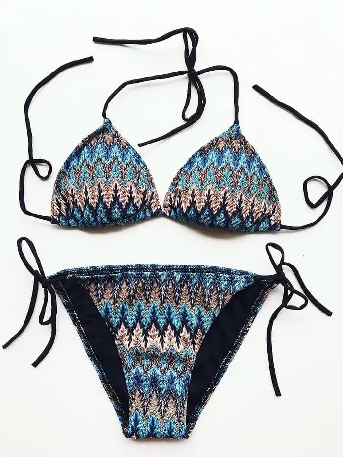 Micosoni Italie – Nouveauté Maillot de Bain Femme Tendance Été – Ensemble Bikini Taille Basse Tricoté Contrastant Rayé pour Femme