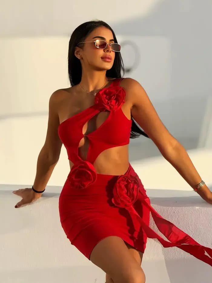 Maillot de bain asymétrique découpé à fleurs rouges et Mini jupe de plage drapée en mousseline de soie pour femmes, Monokini d'été