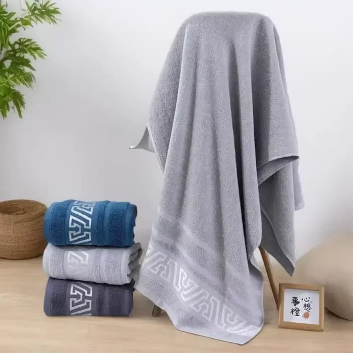 Serviette de bain épaisse en pur coton