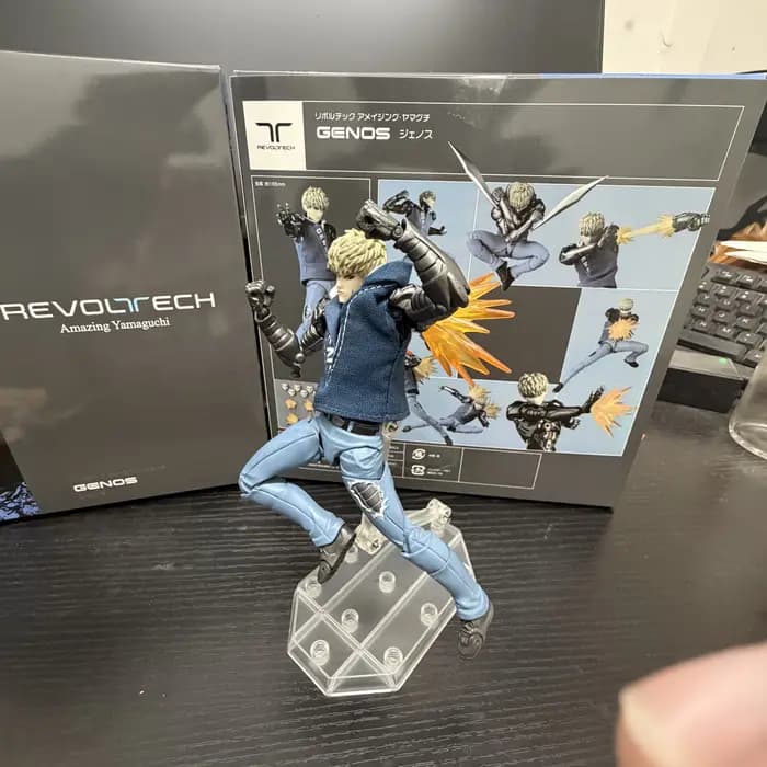 En stock, figurines d'action Ko Genos, figurine One Punch Man, modèle articulé, statue, jouets pour enfants, cadeaux