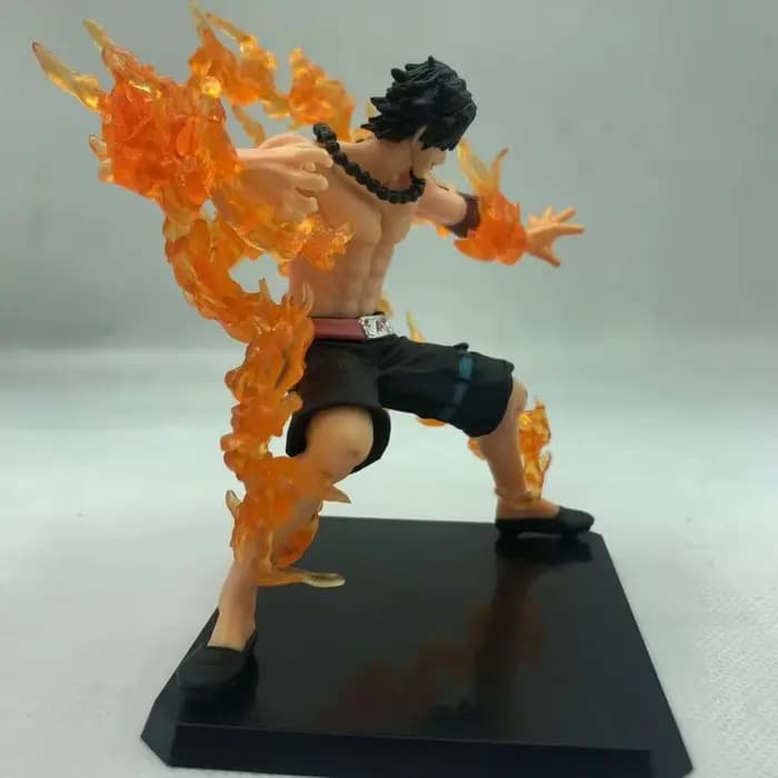 Figurines d'action de feu Portgas D ZanBattle, figurine de collection d'anime japonais, modèle en PVC Auckland, jouet pour les amoureux de l'anime, 1 pièce
