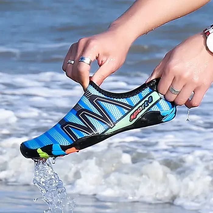 Chaussures aquatiques à séchage rapide, chaussures de plage, chaussures aquatiques unisexes, pantoufles aquatiques, chaussures de surf pieds nus, baskets aquatiques, chaussettes légères d'été pour l'e