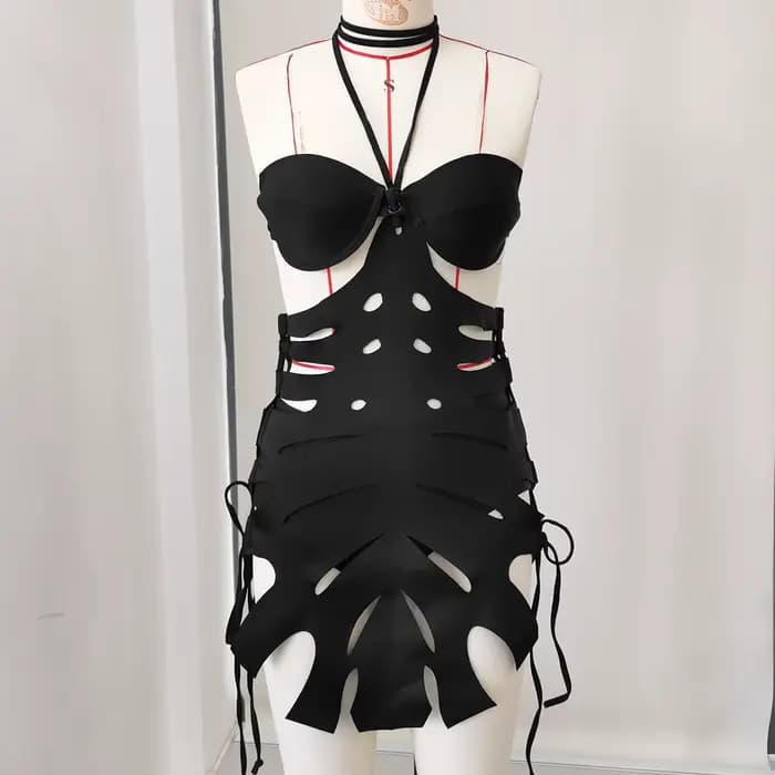 Ensemble de maillot de bain 3 pièces sexy pour femme avec soutien-gorge à armatures, jupe et détails découpés, style mode et luxe